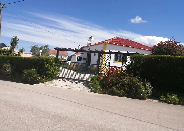 Casas Da Lagoa - 4 Casas De Ferias Independentes